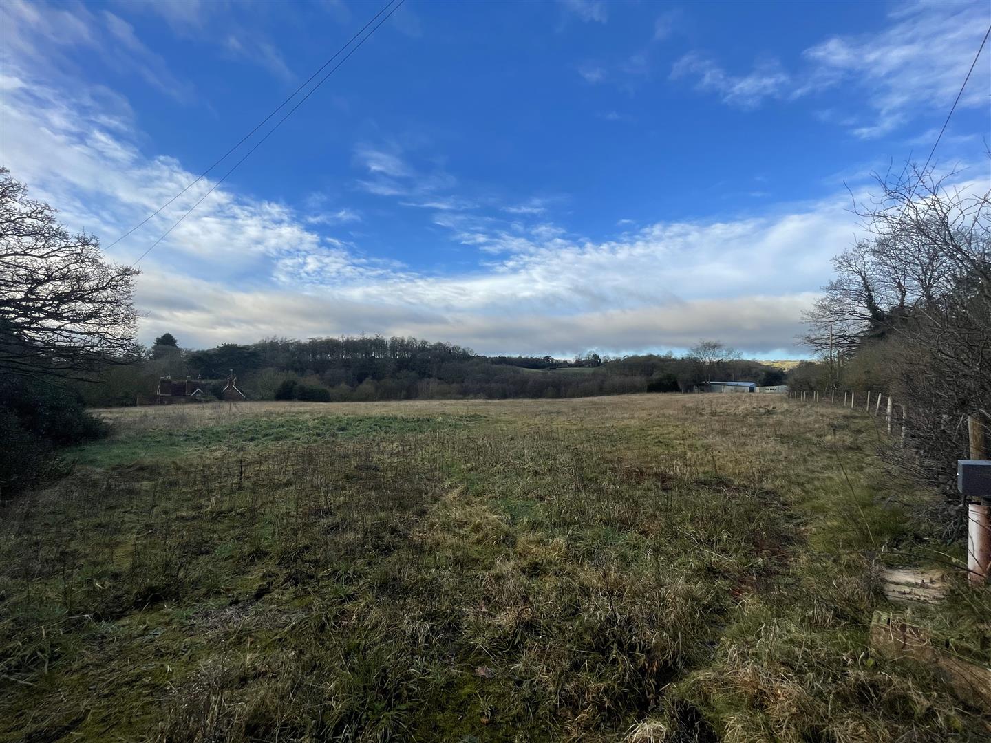 3.12 acres of Equestrian Land and Stable, Drakelow Lane, Kidderminster